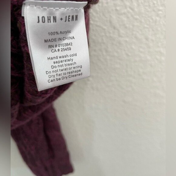 John + Jenn Burgundy Turtleneck Sweater Classic Chunky Chic Cable Knit Soft - Picture 5 of 6